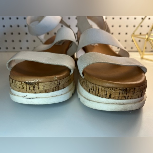 Steve Madden Women's Bandi Sandal White Platform Sandals 11M - Picture 5 of 15